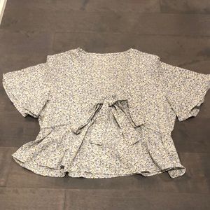 Small flowy crop top from Amazon! No brand name. Never worn.